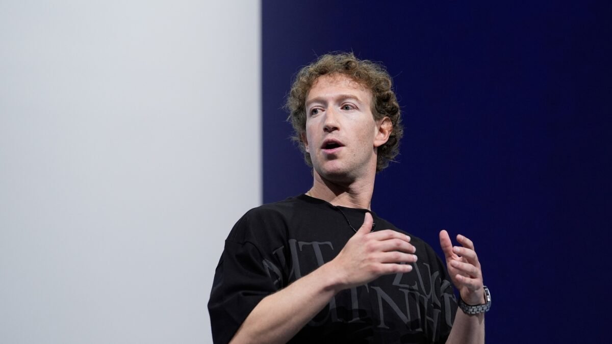 Mark Zuckerberg's Meta in talks for new $200 billion artificial intelligence data centre: Report | Latest News India