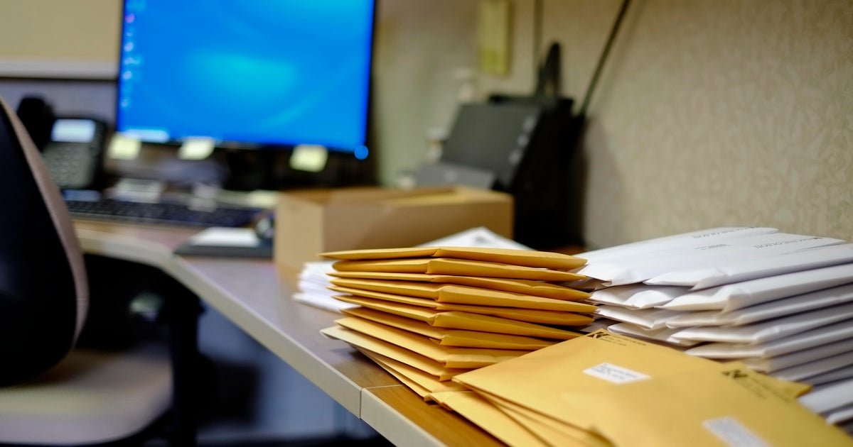 New York woman pleads guilty to selling drug-soaked papers online, mailing them to prisons