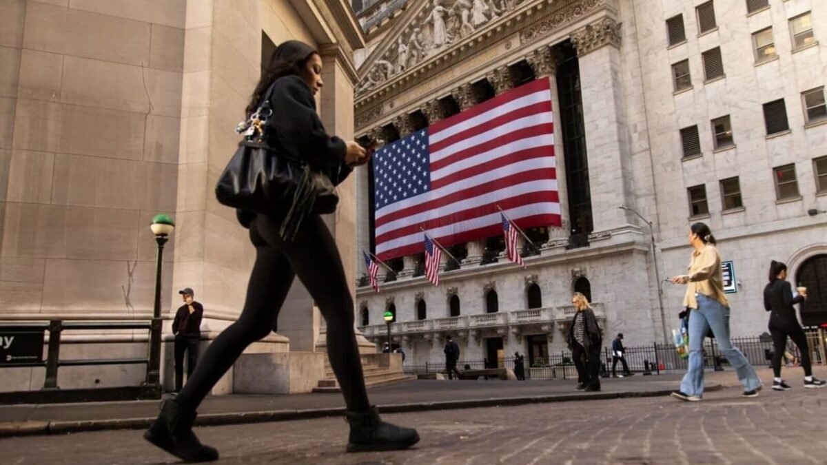 Stock Market News Today Live Updates on March 16, 2025 : Wall Street's ‘week of drama’ on Trump chaos: Tariff hikes to Mag 7 group—5 key factors that moved US stock market