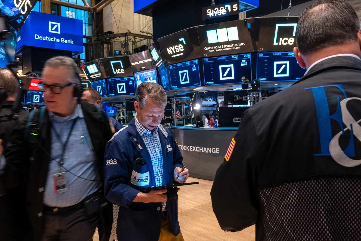 Stocks Plunge as Tariffs, Talk of Recession Dent Sentiment; Tesla Tumbles to Lead Nasdaq to Worst Day Since 2022