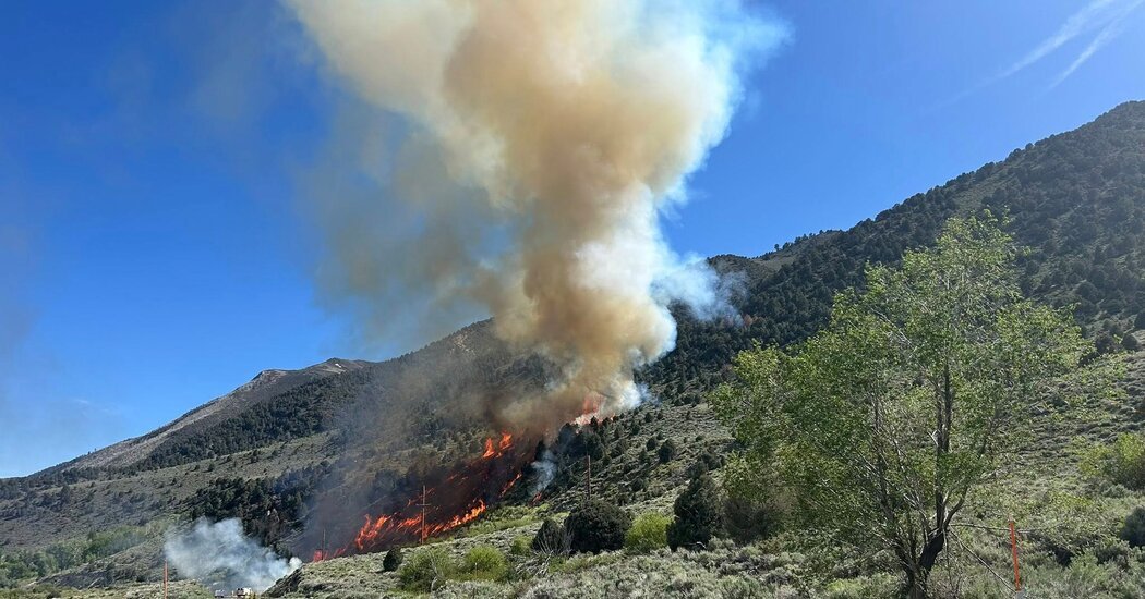 Brush Fire Near Popular California Lake Prompts Evacuations