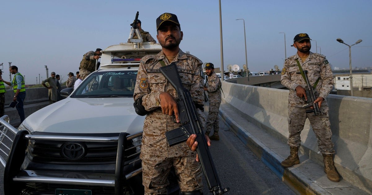 Explosions heard after India and Pakistan agree to U.S.-led ceasefire deal