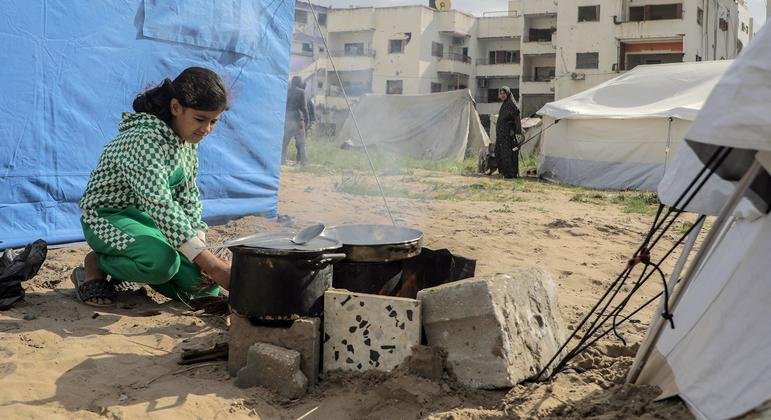 GAZA LIVE: ‘Humanity, the law and reason must prevail’ in Gaza, UN relief chief tells Security Council