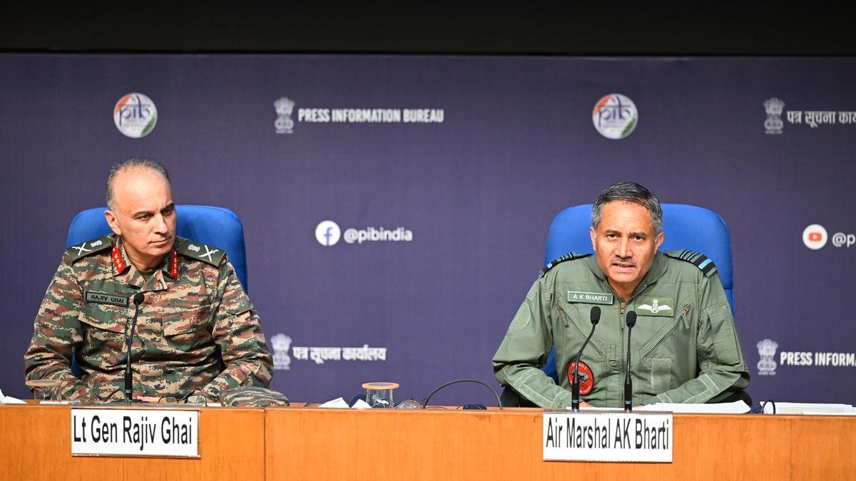 India and Pakistan agree to cut troops on borders