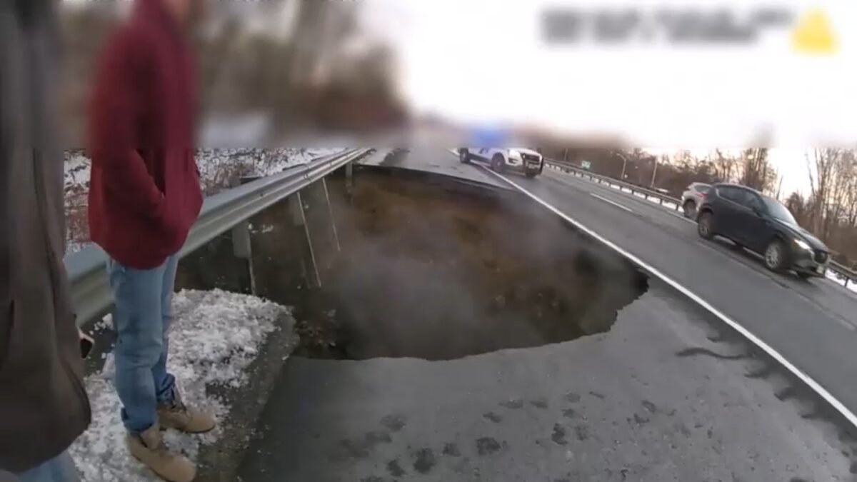 NJ sinkhole: Video shows moments after massive sinkhole opened up on I-80 in Wharton