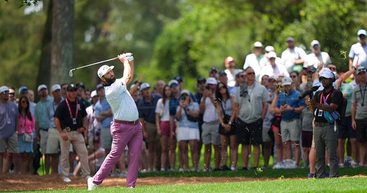 PGA Championship 2025 live updates: Round 3 latest after weather delay; Scheffler chasing leader Vegas