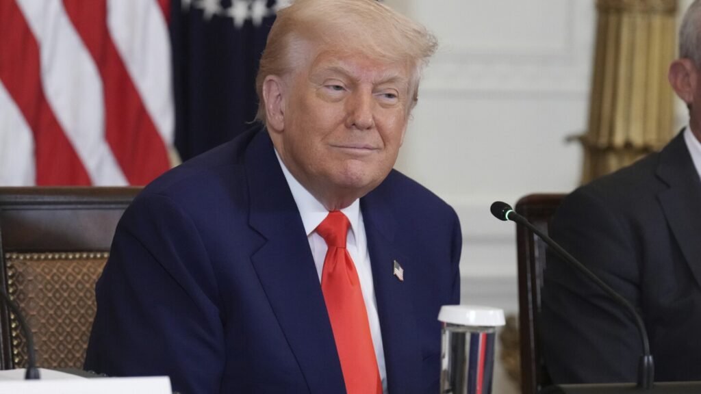 Trump threatens 50% tariffs on EU and 25% penalties on Apple