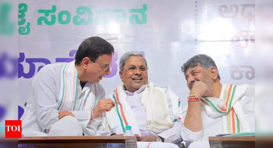Amid dissent, Surjewala to meet Karnataka Congress MLAs today | Bengaluru News