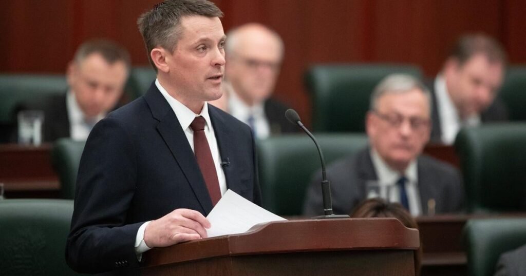 In the news today: Alberta finance minister to give fiscal update | National News