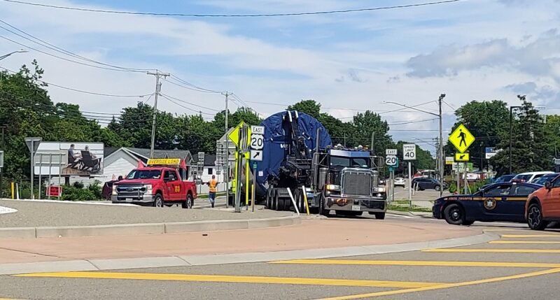 Oversized truck bottles up roundabout | News, Sports, Jobs