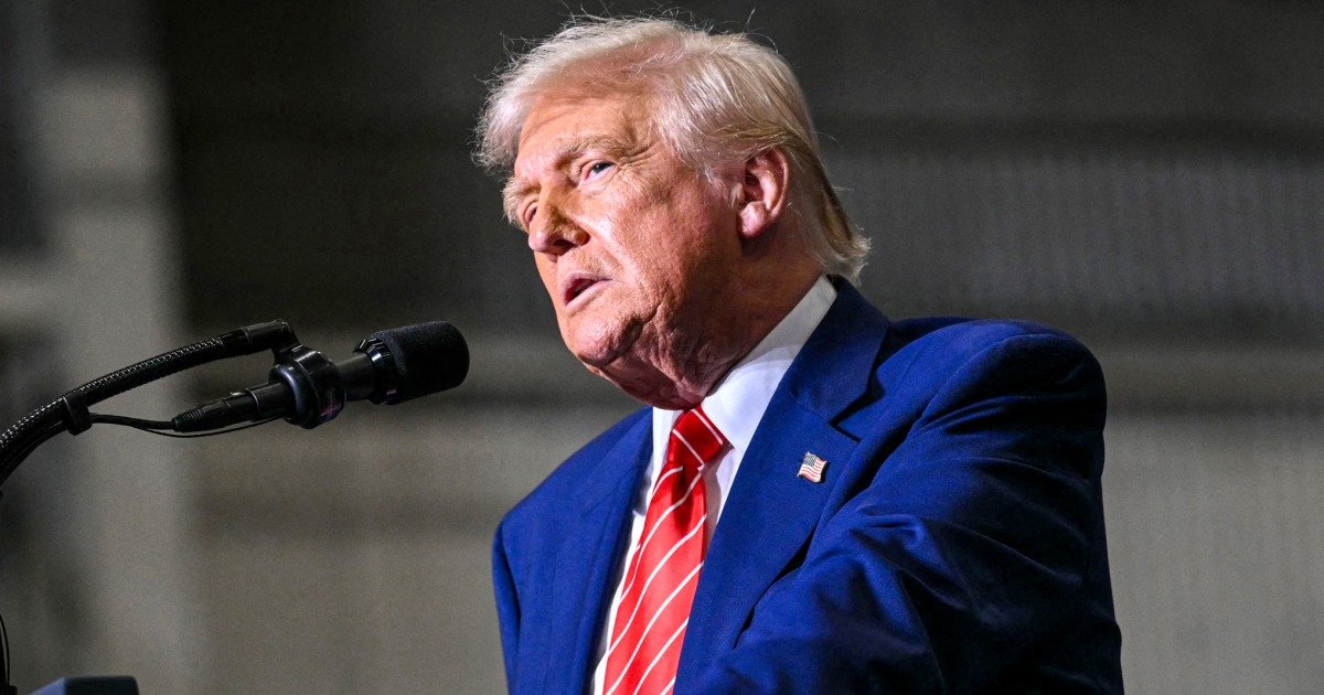 Trump discusses Russia-Ukraine war with Putin