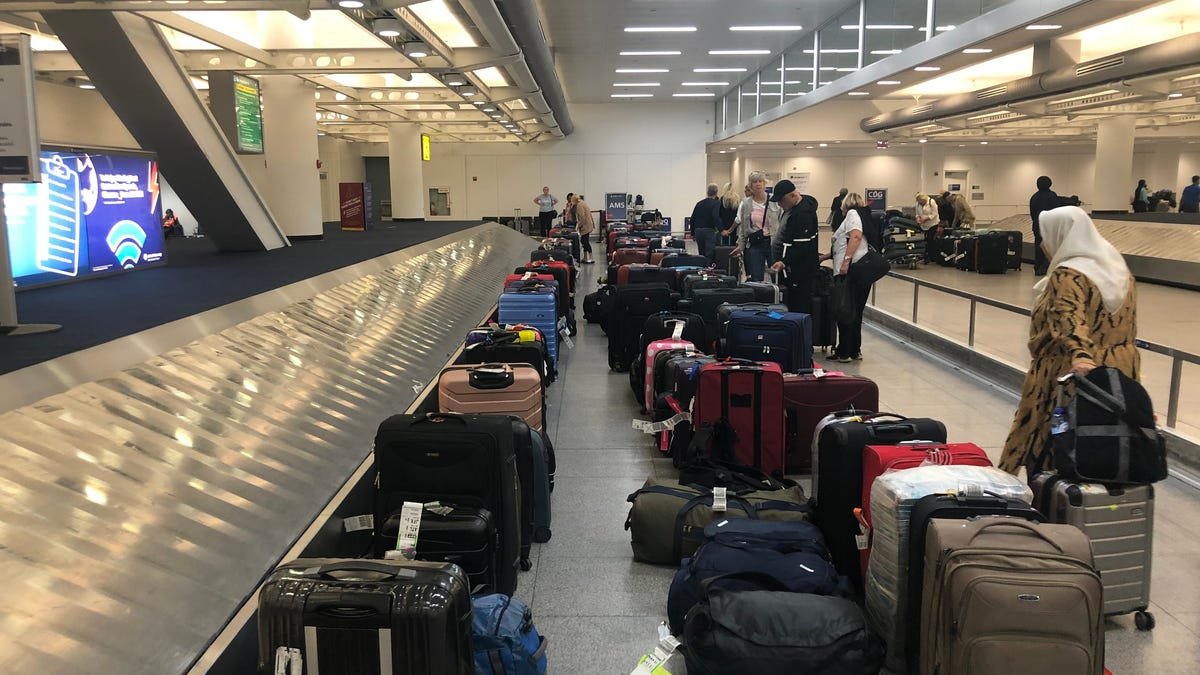 Trump's new travel ban begins with travelers largely unaware