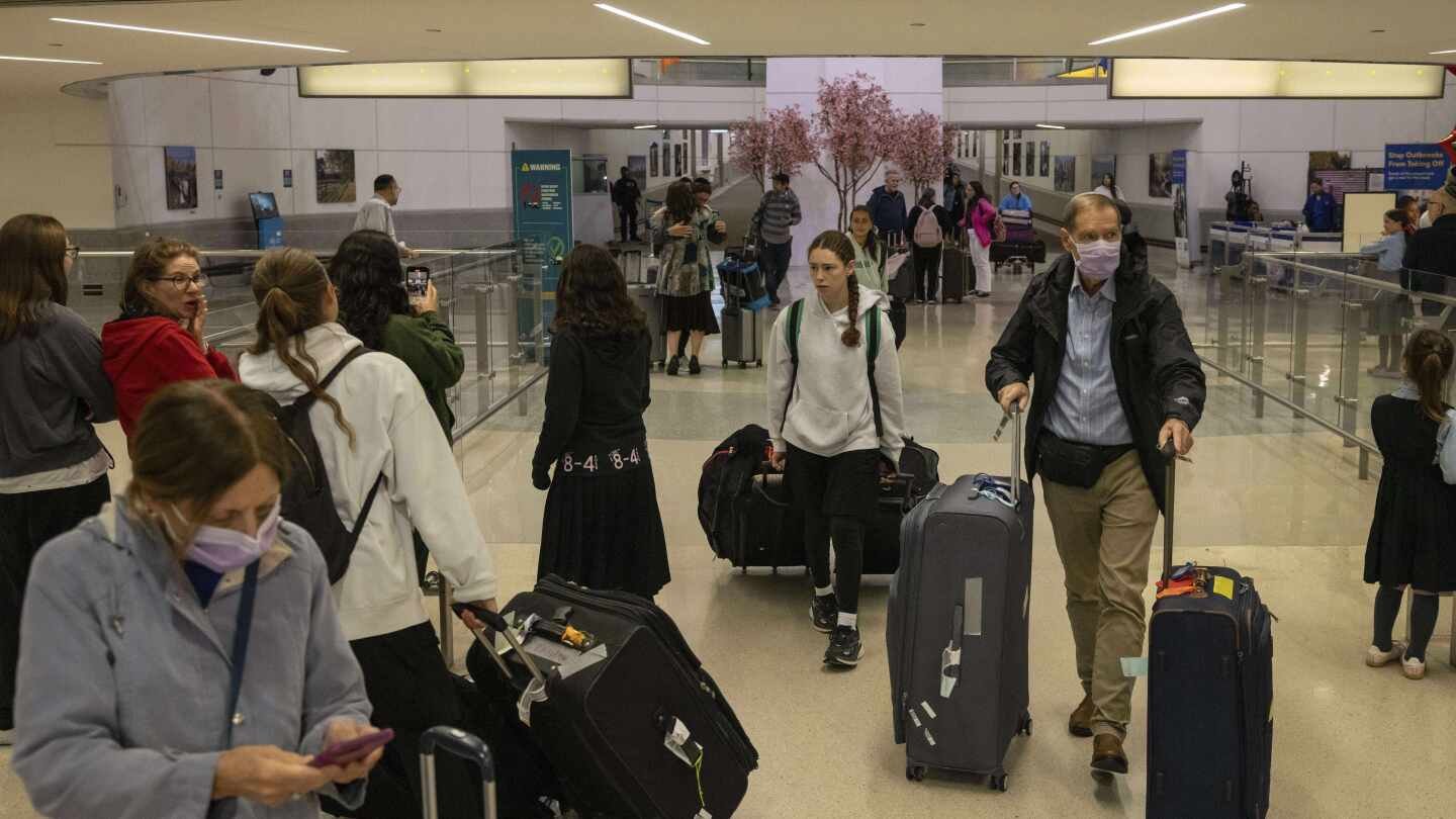 Trump's new travel ban takes effect