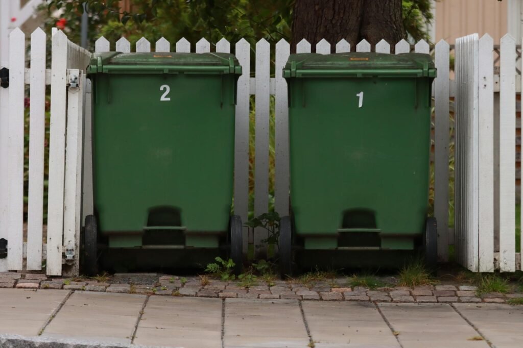 BREAKING NEWS: Trash/recycling strike hits Marblehead