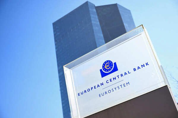 Breaking News Live Updates: European Central Bank leaves interest rates unchanged as it assesses the impact of Trump tariffs