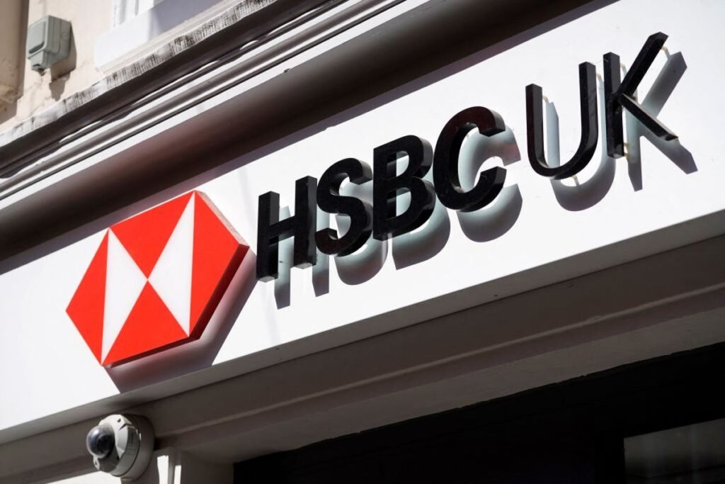 Business news live: FTSE 100 reaction as HSBC sees profits drop, Nationwide launches benefits line