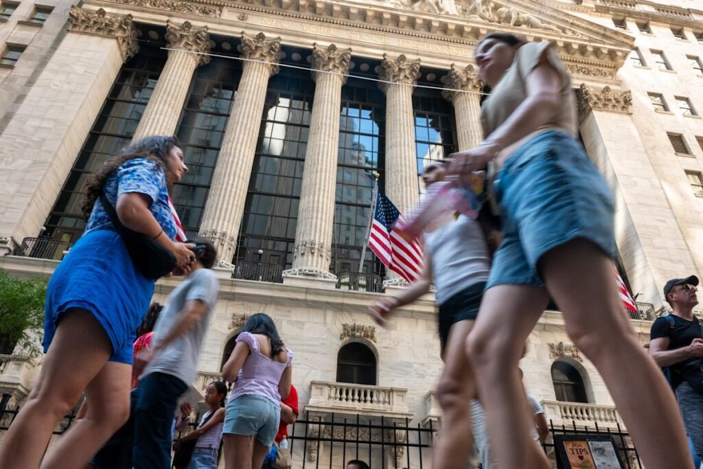Dow, S&P 500, Nasdaq futures trade flat as Trump downplays Powell tensions
