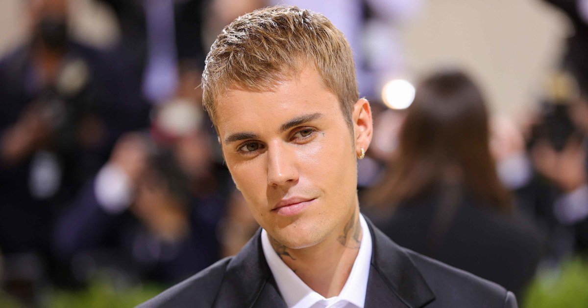 Justin Bieber Releases New Album, 'Swag,' His 1st in 4 Years