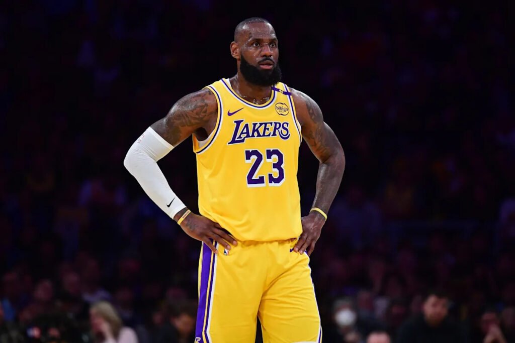 Latest NBA rumors: Updates on Knicks coaching job, LeBron James and free agency