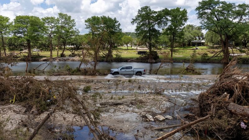 Live updates: Texas flooding death toll, Trump visit and latest on Camp Mystic