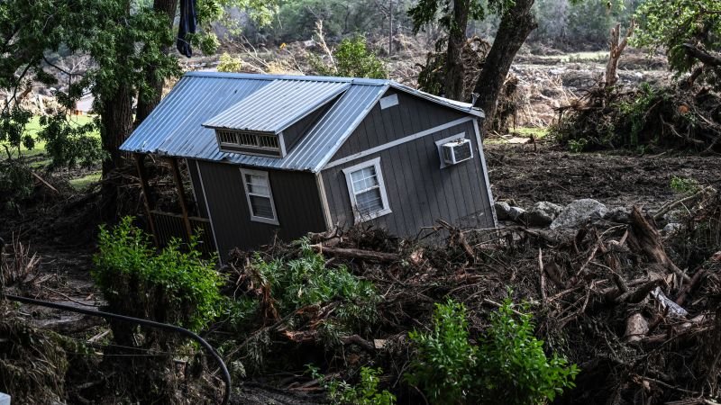 Live updates: Texas flooding rescue efforts, climbing death toll, latest on Camp Mystic