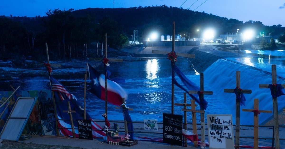 New floods lead to rescues and evacuations across Texas