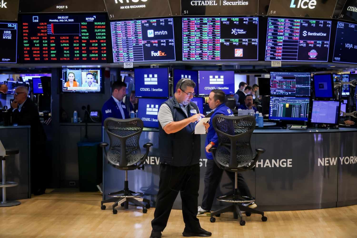 Stock Futures Rise as CPI Report Matches Expectations, Bank Earnings Roll In; Nvidia Jumps as China Chip Exports to Resume