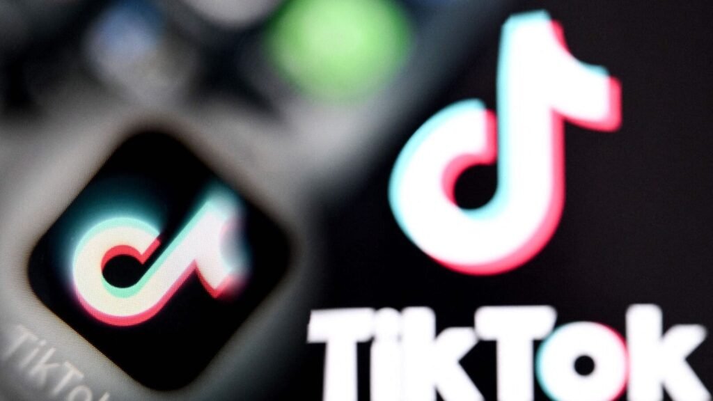 TikTok races to launch new US app as sale deadline approaches