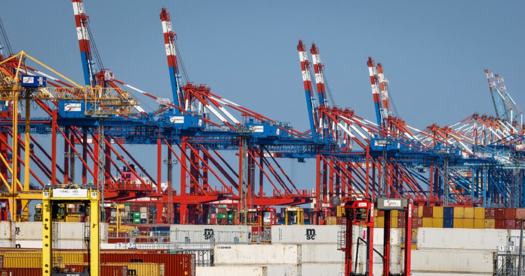 Trump reaches agreement with E.U. to impose 15% tariff