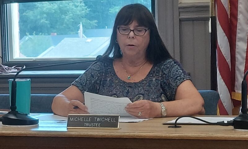 Trustee blames county in water issue | News, Sports, Jobs