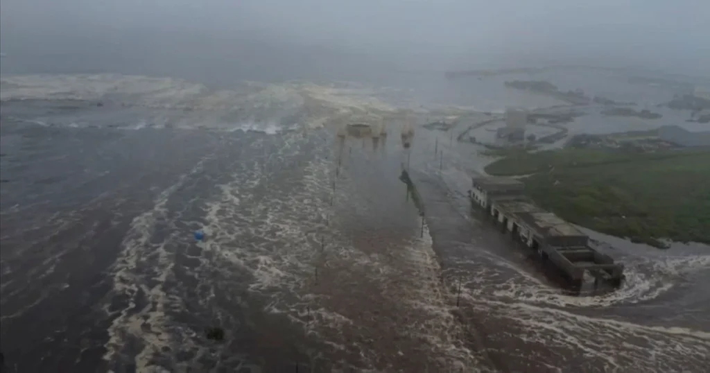 Tsunami strikes Far East; Fukushima nuclear plant evacuated