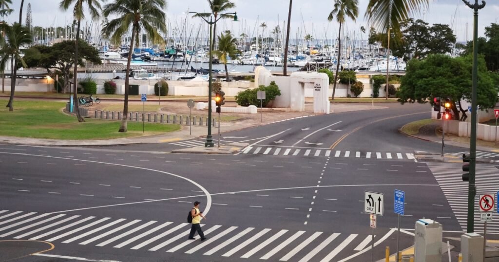 Tsunami waves reach Hawaii, California after huge quake off Russia