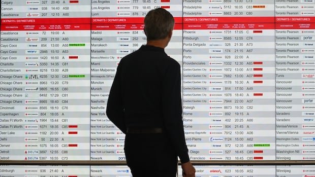 Air Canada flight attendants to defy back-to-work order, remain on strike: union
