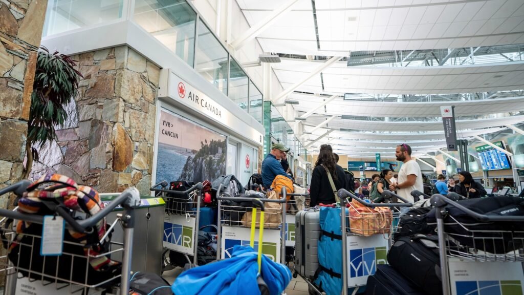 Air Canada says it is restarting flights Sunday