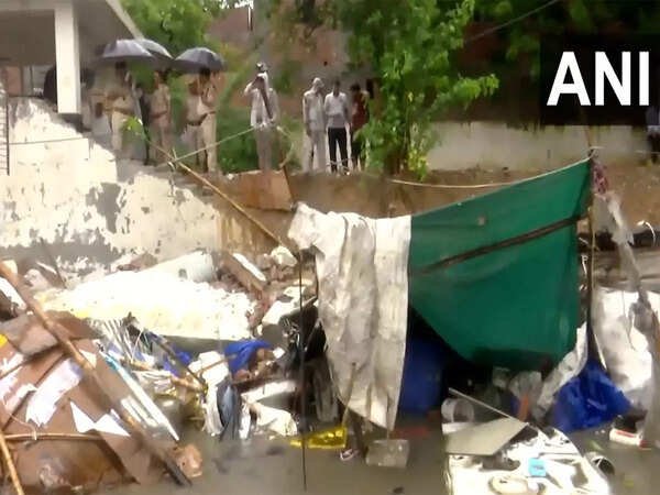 Breaking News Live Updates: Eight dead in wall collapse incident in Delhi