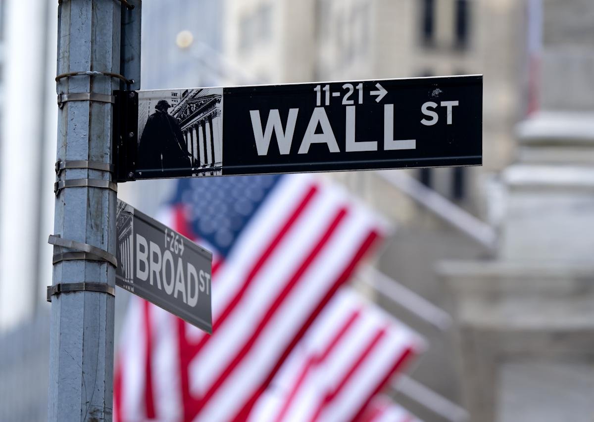 Dow, S&P 500, Nasdaq clobbered as market confidence cracks under Trump tariffs, weak jobs data