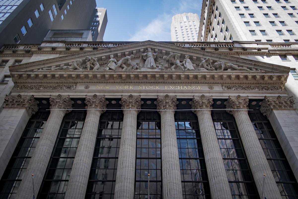 Dow, S&P 500, Nasdaq futures creep up as Wall Street watches Trump moves on Fed