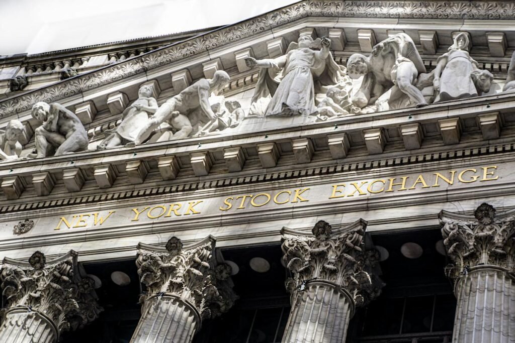 Dow, S&P 500, Nasdaq stall with Ukraine's fate, Fed policy in focus