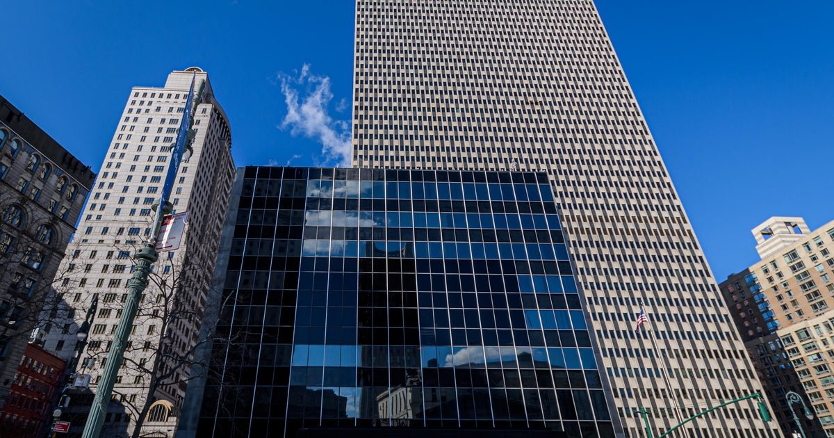 Federal building housing DHS and ICE in NYC evacuated following report of unknown powder