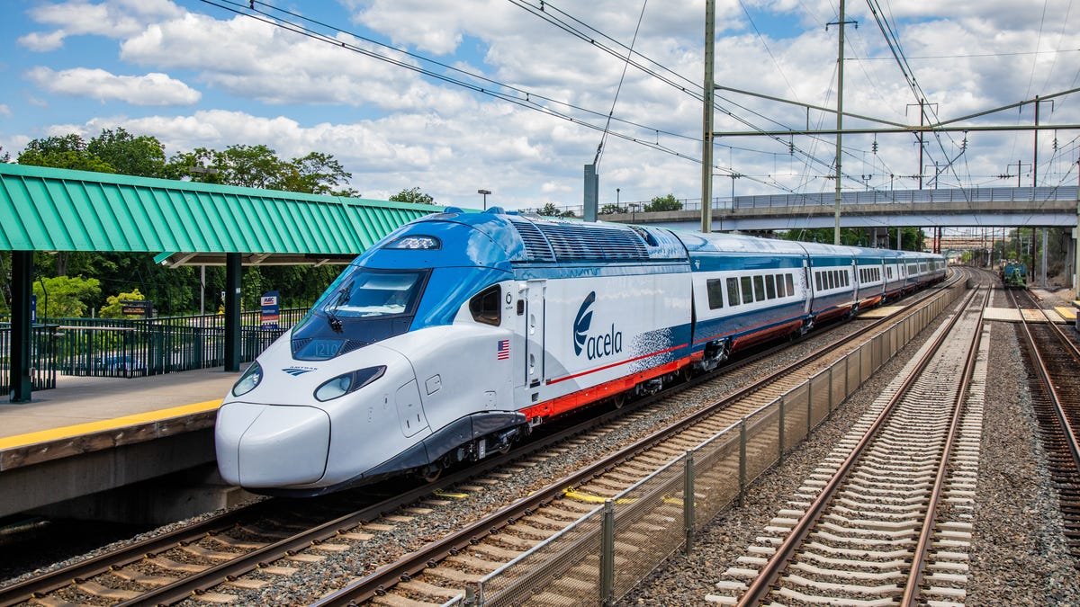 Here's when Amtrak Acela trains will start service