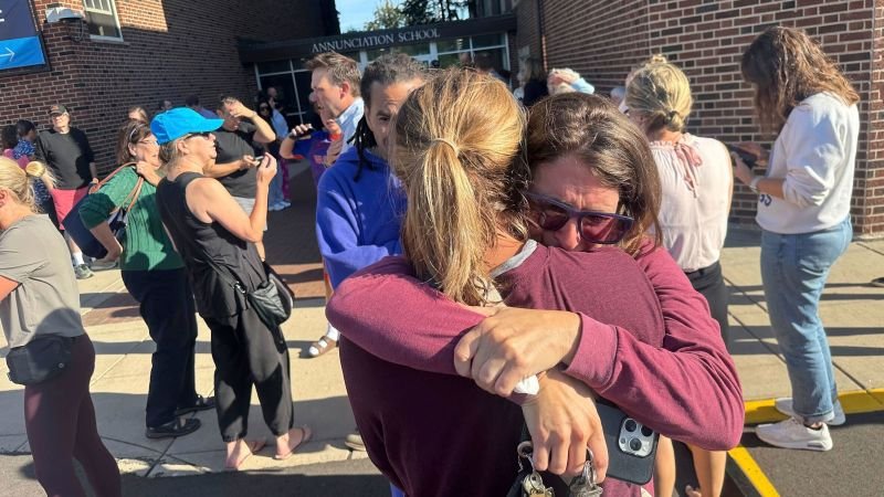 Live Updates: Minneapolis shooting leaves at least 2 children killed and 17 people injured in Annunciation Catholic School