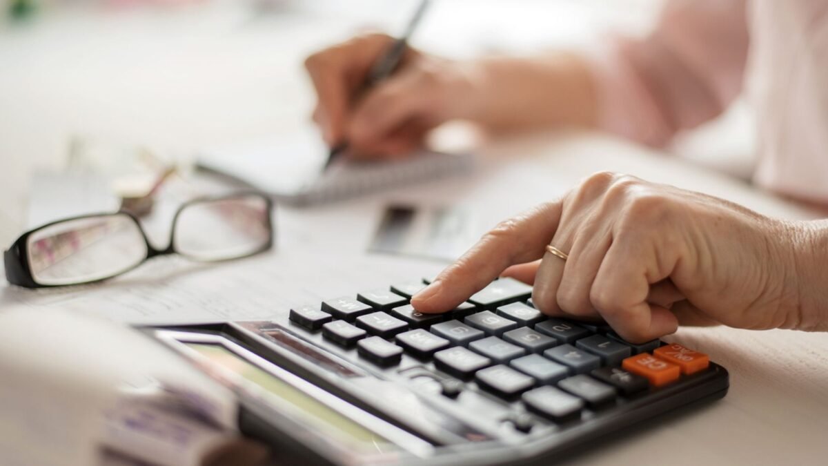 Money blog: Pensioners who earn over £35,000 told to act to avoid 'tax headache' | Money News