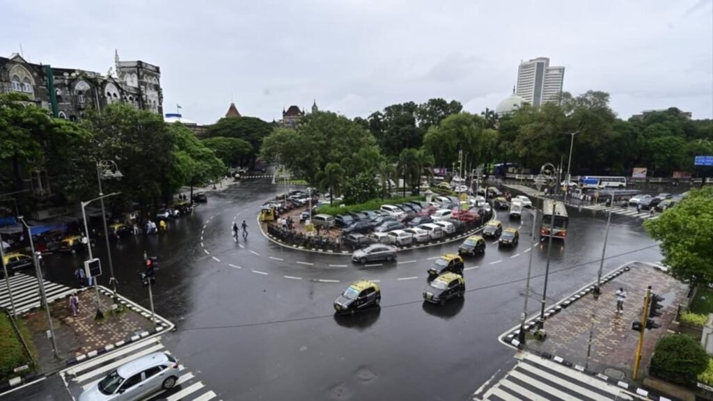 Mumbai on red alert, schools closed amid heavy rain, waterlogging | Mumbai news