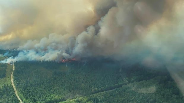 N.B. premier, minister to update public on 2 out-of-control fires