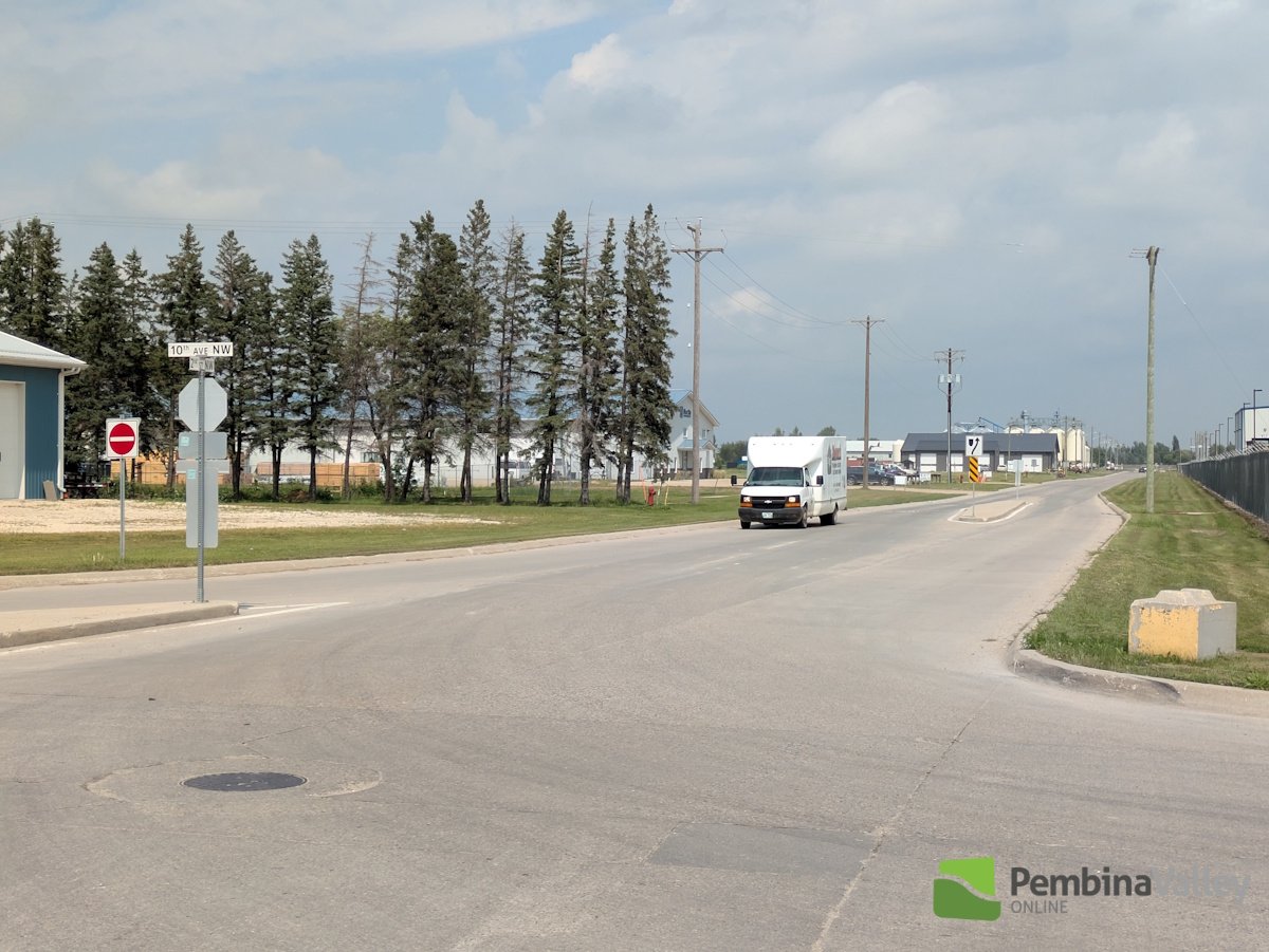 New road construction project starts today in Altona - PembinaValleyOnline.com