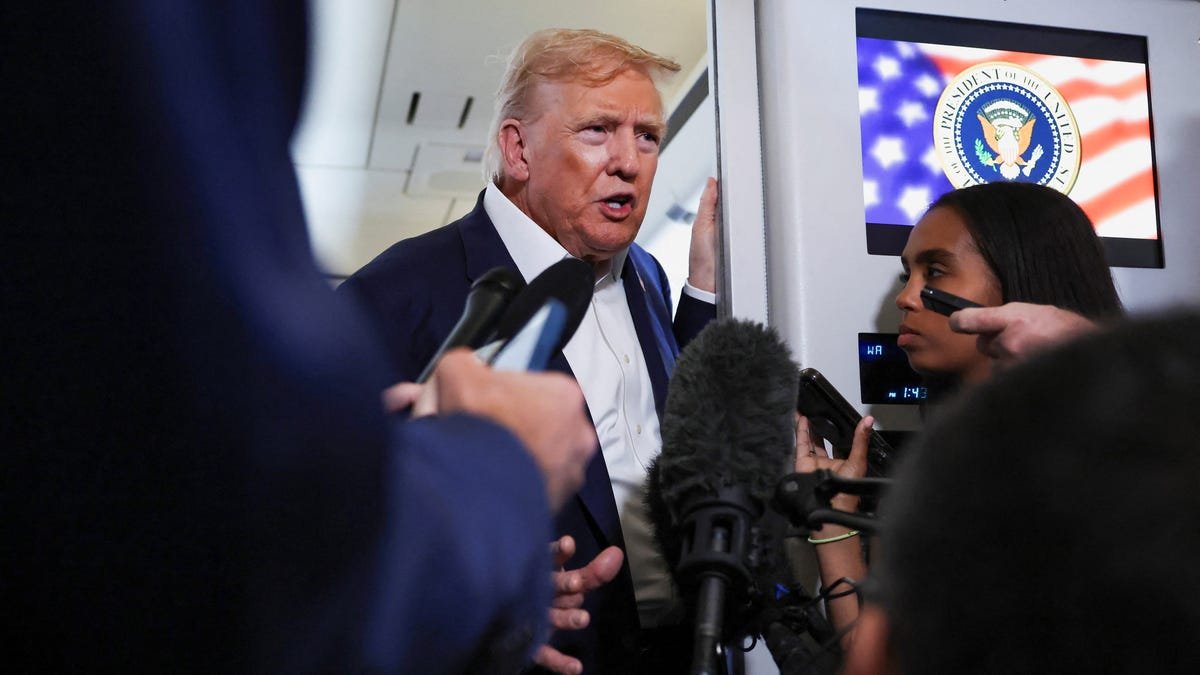 Poll measures how much people strongly approve or disapprove of Trump