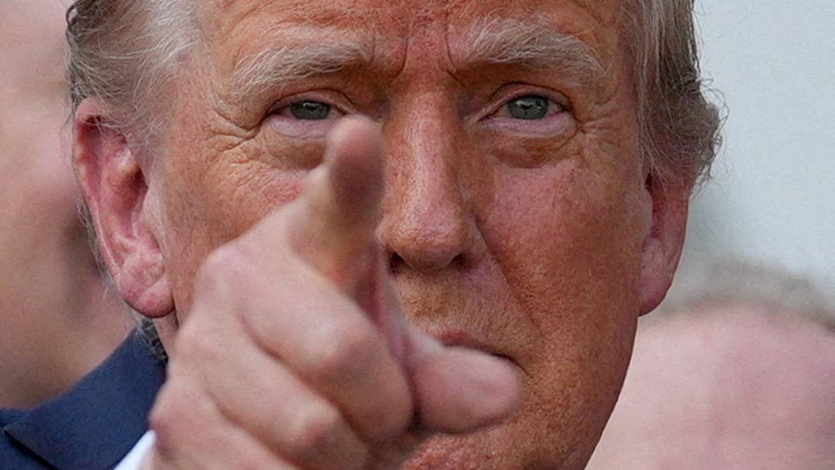 Trump demands new U.S. Census that doesn't count non-citizens