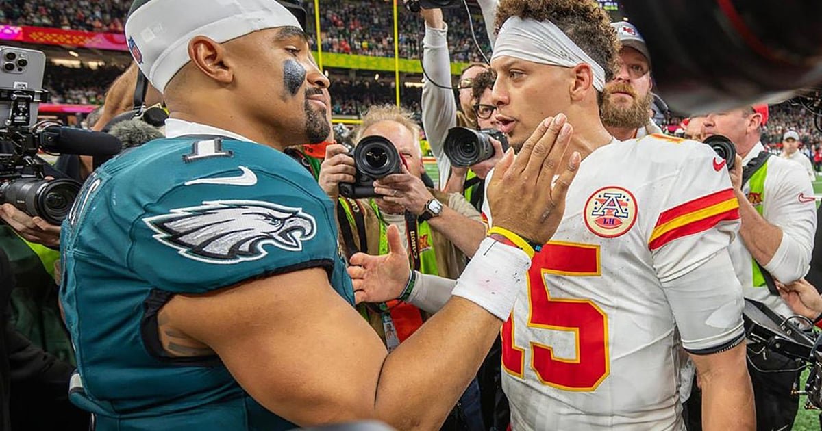 Eagles vs. Chiefs live updates: Latest news, predictions and odds ahead of today’s Super Bowl rematch