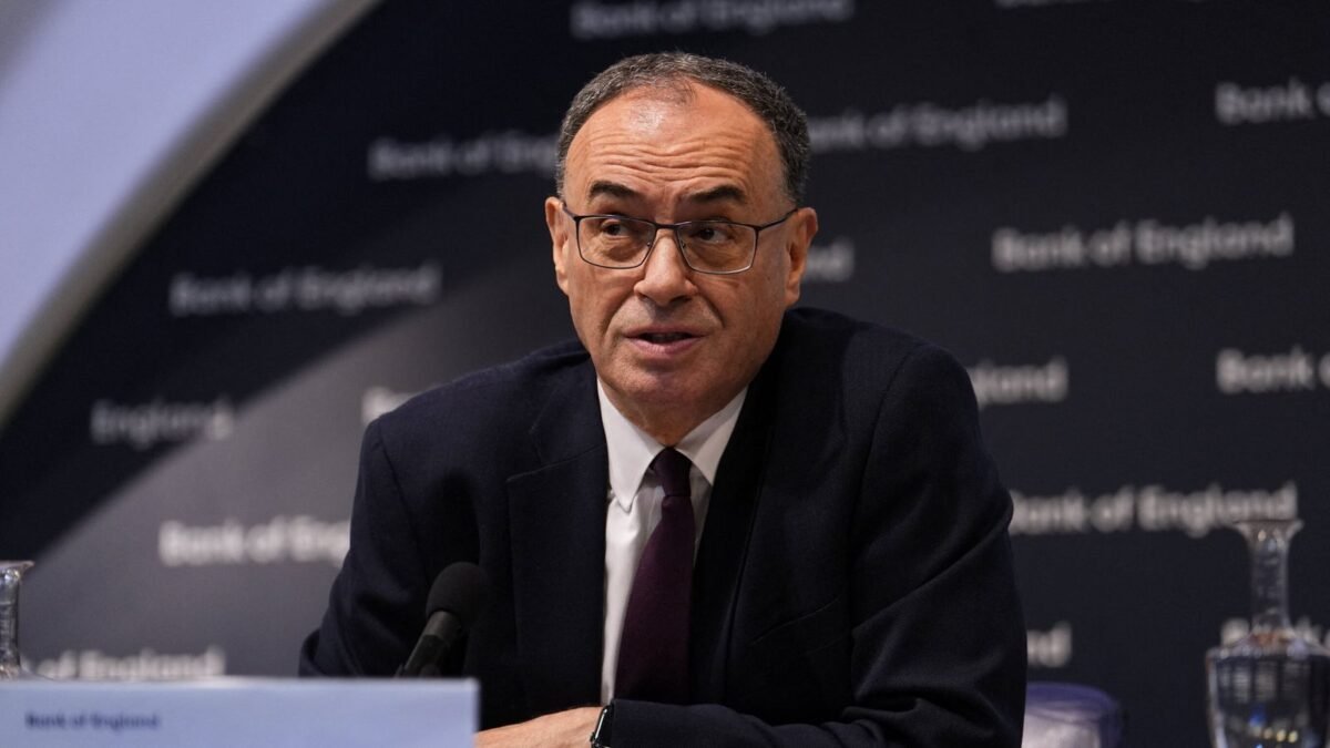 Money blog: Interest rate cut coming - but not today - and how to beat inflation | Money News